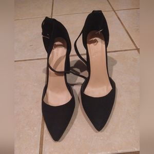 Black High Heels | Wild Diva | Size 6 1/2 | 4 inches tall